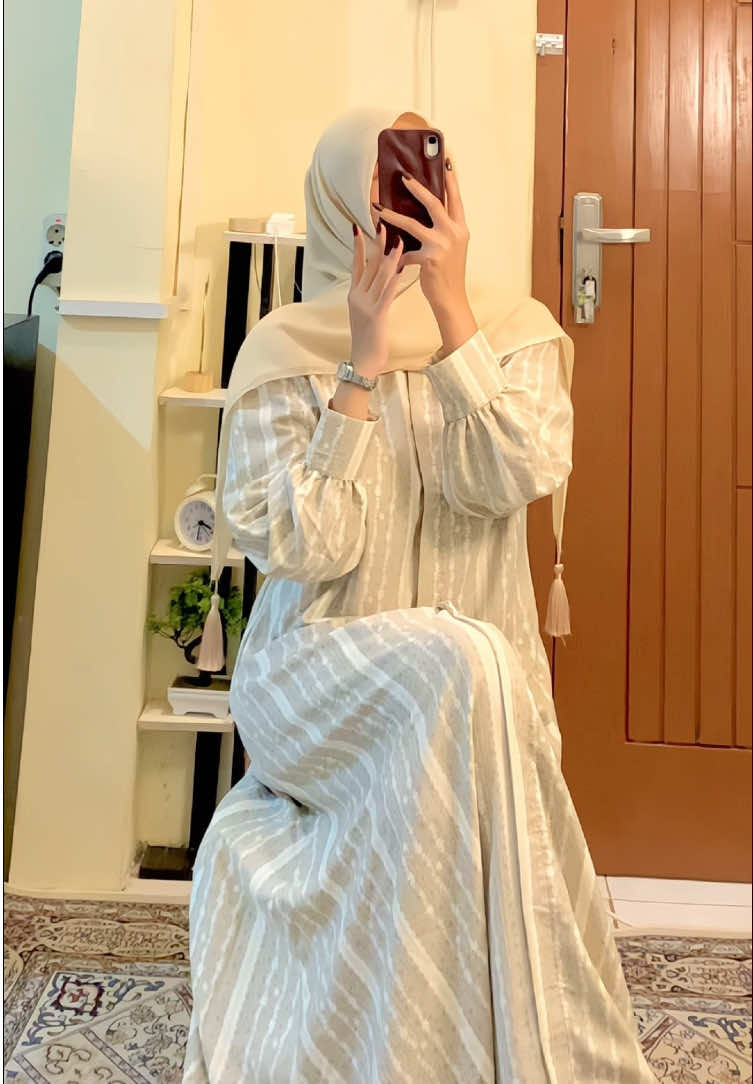 Cantik banget dressnya 🥹😍🤍, Kalian dapet harga berapa nih 😋❤️‍🔥🫵🏻❓❓ #dress #gamis 