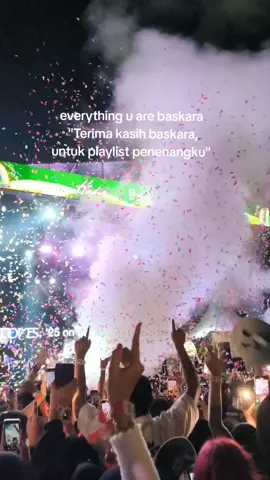@bukanwordfangs thankyou @.feast panutan kita semua #baskara #hindia #bernadya