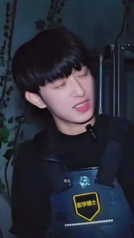 Cái mỏ t kề sát đt rồi bay ơi 🌚 #desire4  #jiangli #奖励 #lyphaian #gianghanh 