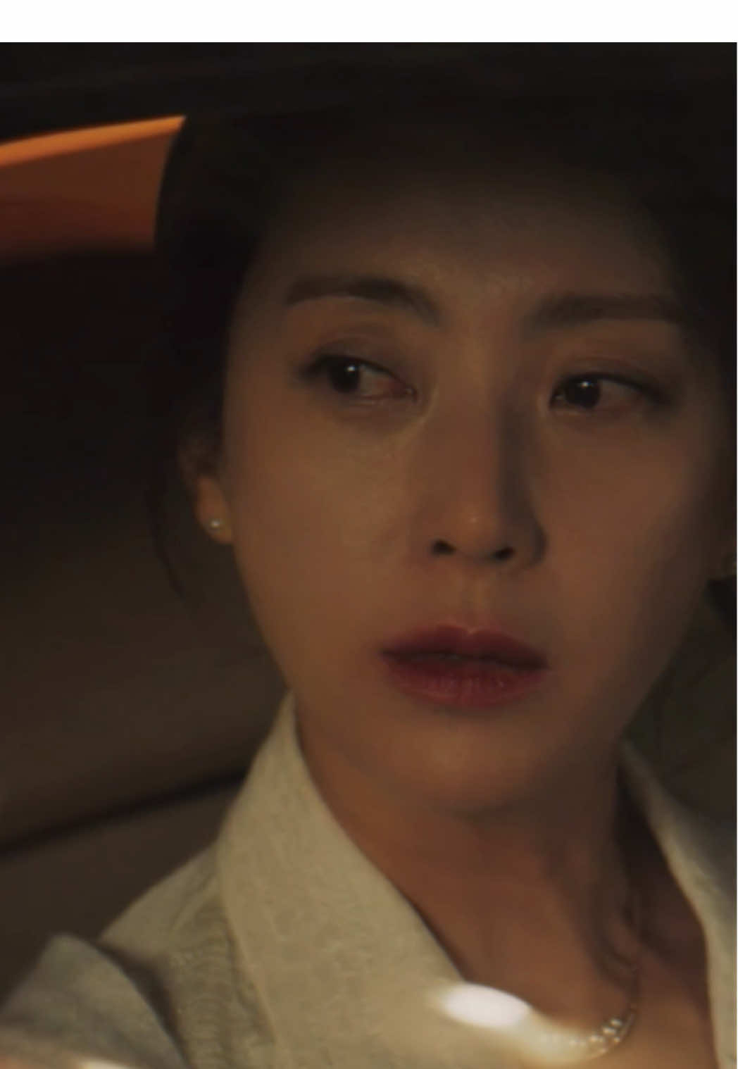 Chỉ tiếc người ngồi cạnh anh hong phải em #songyoonah #phimhanquoc #xuhuong 