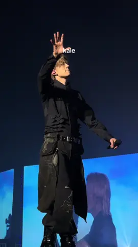 paranormal heeseung really made my day <333  #ENHYPEN #HEESEUNG #희승 #SECTORK2025