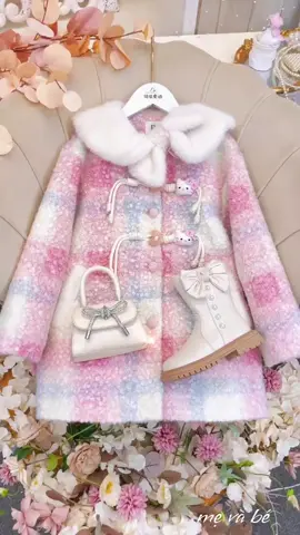 sét áo khoác xinh tiểu thư sang chảnh cá tính cho bé gái #aokhoaccaocap2025 #aokieuxinh #aodepmoingay #thinhhanhtiktok2025💗💗 #aokhoactieuthu @thời trang 