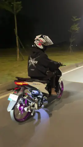 Untung ga nubruk yg depan😭 #fonixs #beatdeluxe #beatdeluxemodifikasi #hondabeat #cinematic 