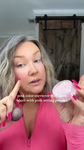 Tap until you feel like you’ve tapped almost ALL of the powder off, that’s how you’re going to avoid cakey undereyes #pinkundereye #tiktokshopblackfriday ##tiktokshopcreatorpicks##makeupover30##undereyes