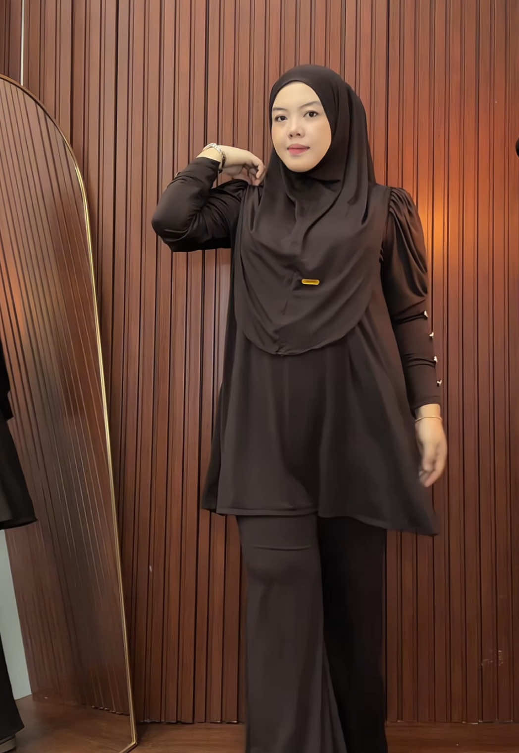 simpel outfit setelan Oneset plus Hijab #oneset #outfitideas #viraltiktok 