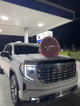 Si tu novio no te a regalado nada haci significa que no te ama😔😏 #humor #gmcdenali #gasstation #flypシ #ramo 