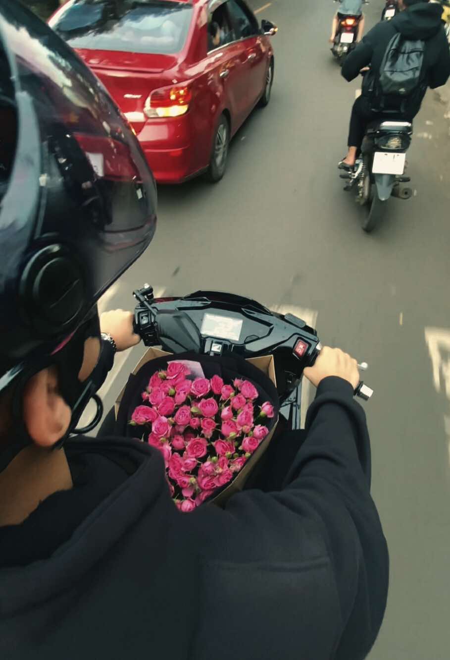 mong là tất cả những người con gái đều sẽ nhận được bó hoa của riêng mình💐 #xuhuong #fyp #20thang10 