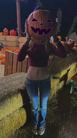 my fav holiday coming up 🕸️🎃