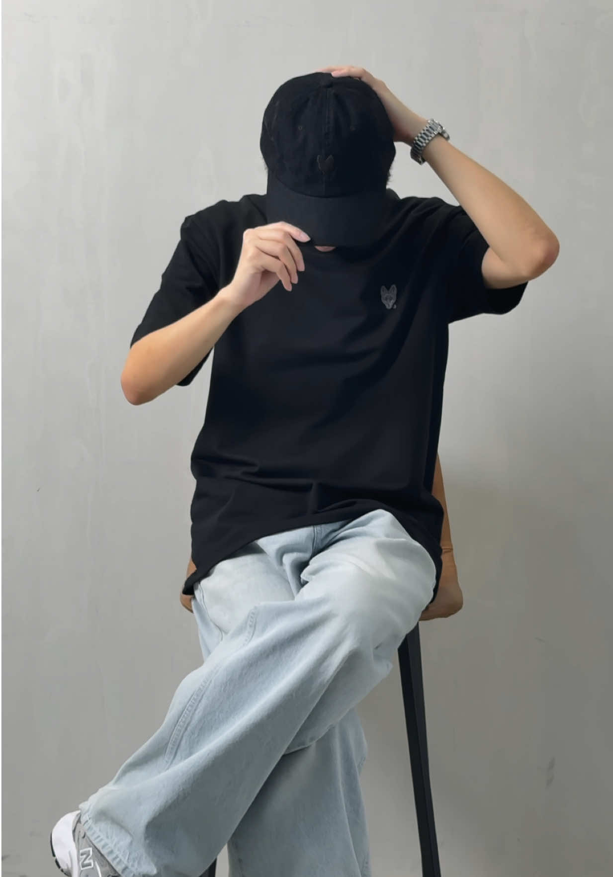 Simple never goes out of style 🌟 อัปเกรดลุคให้ดูพรีเมียมขึ้น ใส่แล้วมั่นใจแน่นอน ยกให้เลย เสื้อเรียบพรีเมียม The Fox คาแรคเตอร์ ใหม่ล่าสุด #MEMOCLOTHING #SuperSoft #MeMoOfficial