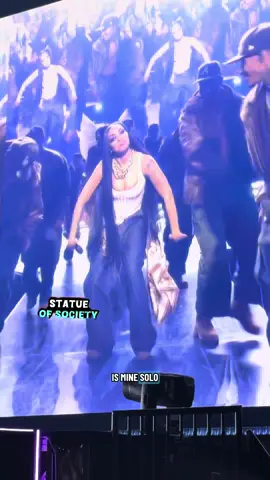 #Brandy apologizes for suddenly leaving stage. #Monica #theboyismine #celebritynews 