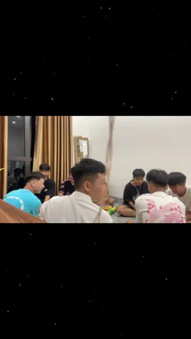 #phunuvietnam #fyp #xuhuong các người đẹp A05 ra nhận quà nào