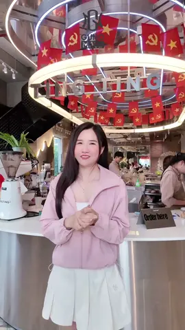 Thích trẻ trung năng động thì phải có ngay áo gió đứng form trong tủ đồ ngay #phuongnguyenguno #guno 