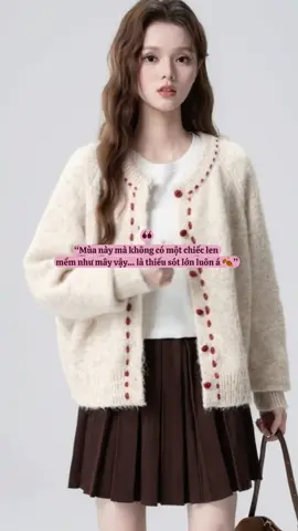 “Trời ơi, cái áo len này xinh kiểu Hàn Quốc thiệt luôn á 😭 Mặc lên nhìn vừa nhẹ nhàng, vừa sang, mà chất len thì mềm mịn cực kỳ luôn. Đi cà phê chill chill hay hẹn hò cuối tuần là auto được khen liền nha. Form áo vừa vặn, tông be phối đỏ siêu tôn da. Ai mê style vintage, nhẹ nhàng thì chiếc này phải có một cái trong tủ đó nha 🤍” #aokhoaclen #aocardigan #thoitrangthudong #aolenquangchau #thoitrangnu 