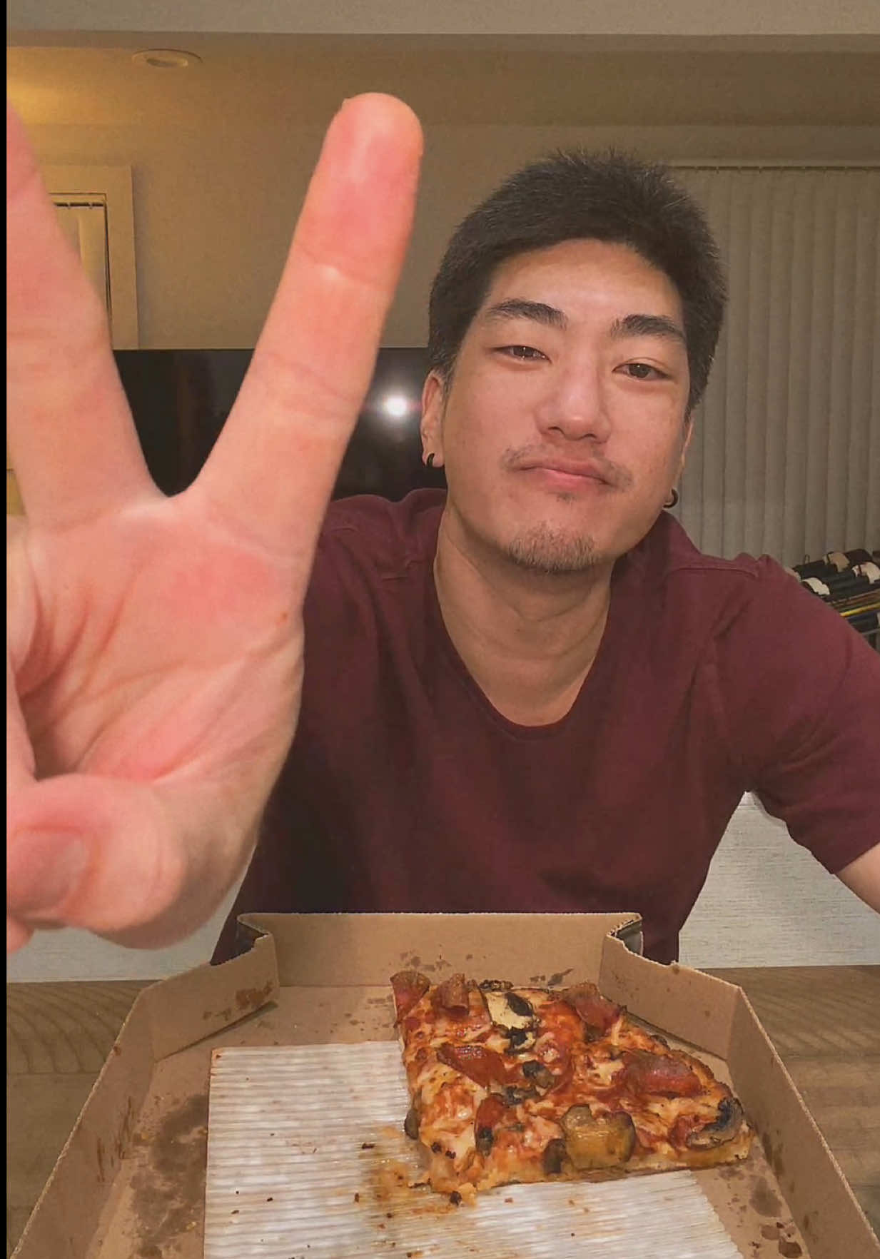 Cheat Meal🥴 Domino’s! . . . #mukbang #pizza #dominospizza #eating #fastfood 