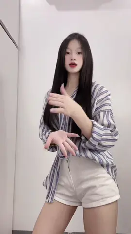🤭Nay là ngày gì nhỉ😝😝( 20_10 chúc toàn thể phụ nữ việt Nam luôn vui vẻ và hạnh phúc😘😘)#TikTokAwardsVN #xuhuongtiktok 