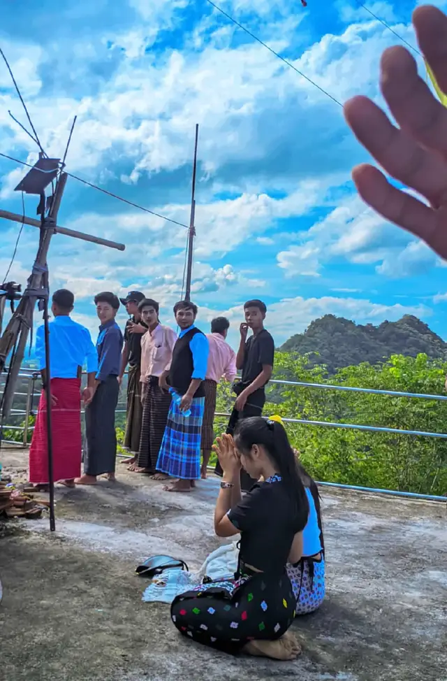 #အချစ်ပြုံးရင်နှလုံးသားမှာမြစမ်းရေပမာပေ #အပြုံးပိုင်ရှင်လေး #99စက်ရုံကကောင်မလေး #မြင်ပါများပီးချစ်ကျွမ်းဝင်အောင်လို့🤒🖤 