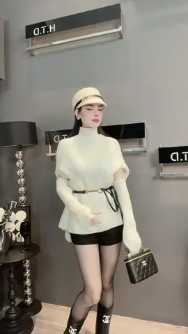 Mình tự ti về nhan sắc thì được, chứ ai chê là mình để bụng 🙂‍↔️#TikTokAwardsVN #xuhuongtiktok #htdclothing #xh #viral @Hà Thu Live Day 👗 