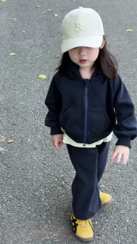 Bộ nỉ thu đông bé gái#thinhhanhxuhuong #mevaembe❤️❤️❤️ #boquanaobegai #babygirrl💜 #quanaotreemcaocap 