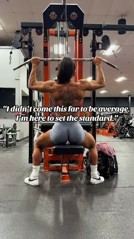 Hardest worker in the room 😉#fitnessmodel #fitnessjourney #workout #gymmotivation #gymgirl 