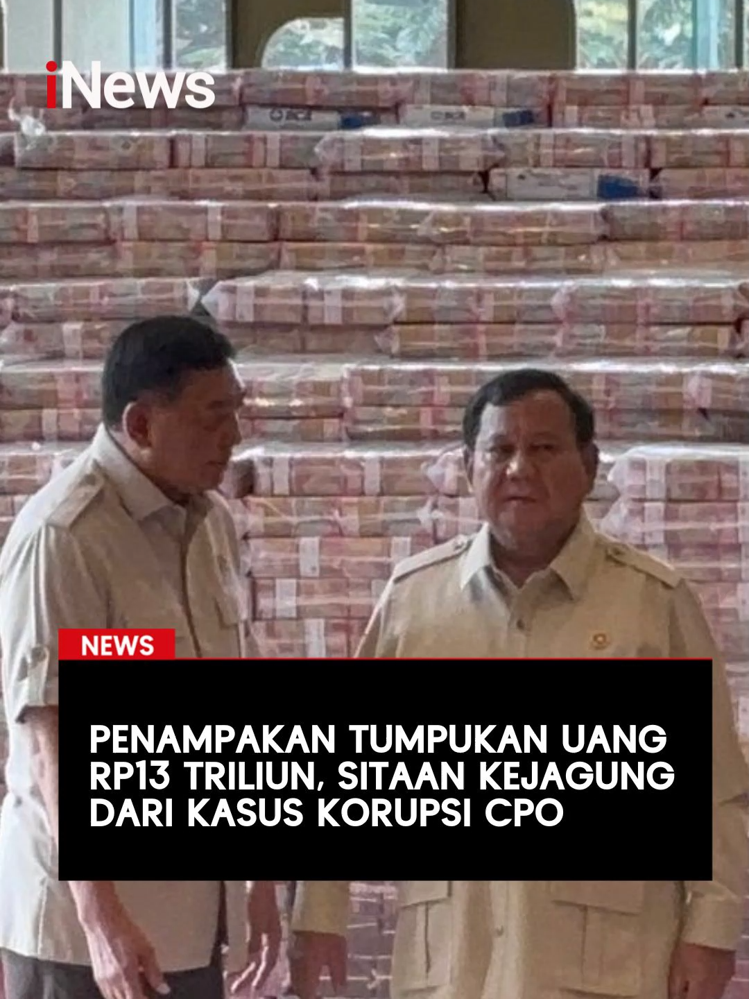 Presiden Prabowo Subianto menyaksikan penyerahan barang bukti sitaan Rp13 triliun dalam perkara tindak pidana korupsi pemberian fasilitas ekspor crude palm oil (CPO) di Kejaksaan Agung pada Senin (20/10/2025).  Momen ini bertepatan dengan satu tahun pemerintahannya. Menurut Prabowo, hal ini juga menjadi pertanda baik. Sebab, menjadi bukti kepada masyarakat Indonesia bahwa pemerintah bekerja menyelamatkan kekayaan negara. #Kejagung #Korupsi #CPO #BeritaHariIni #iNews