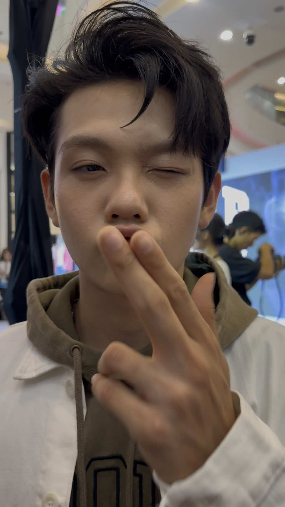 20/10 tặng các vợ vài nụ hun 💋 #Jaysonlei #khuochuot #xuhuong 