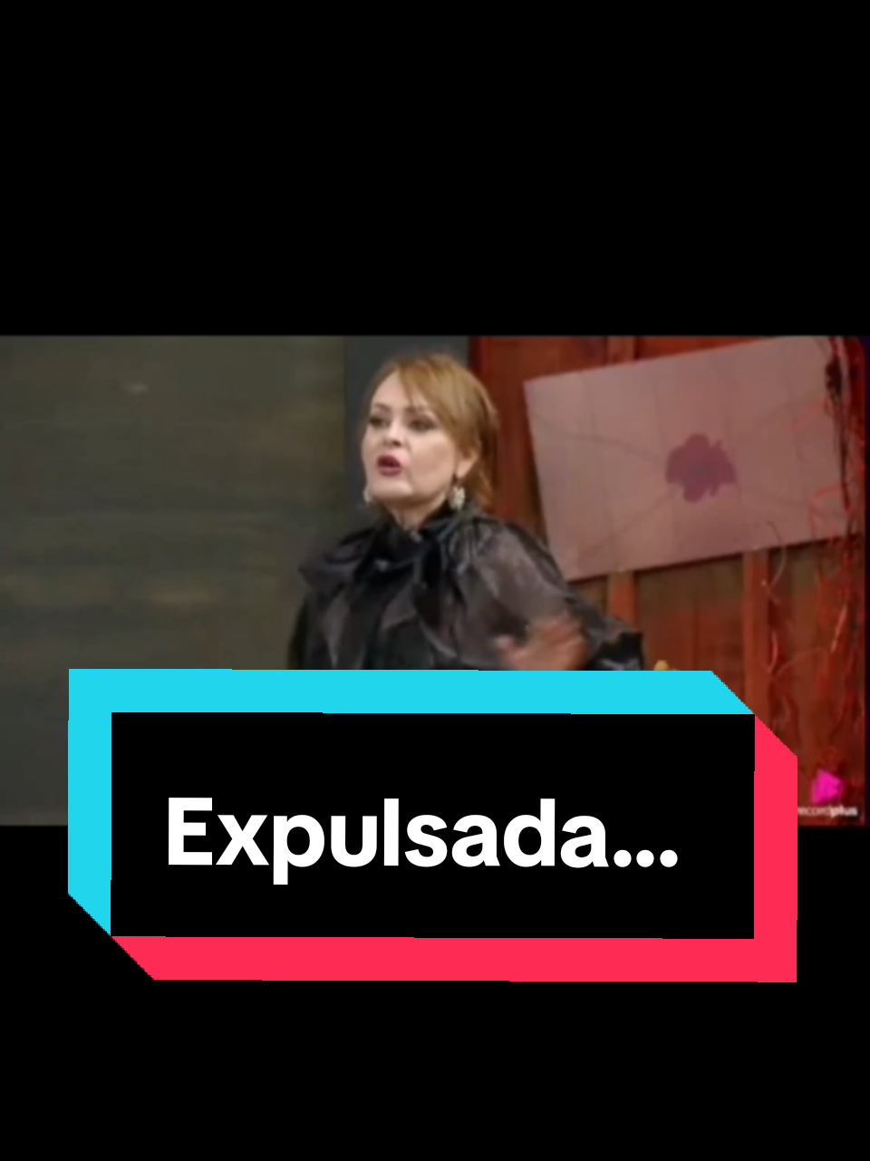 Todo un tema la participación y expulsion de #GabiSpanic de La Granja Brasil... 