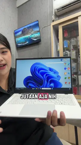 Laptop murah 2jutaan aja sebelum promonya habis 