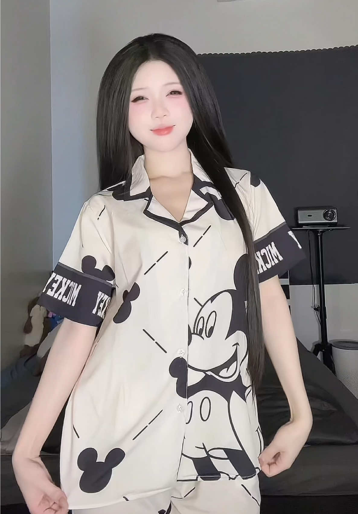 nước mắt em rơi 🙂‍↔️