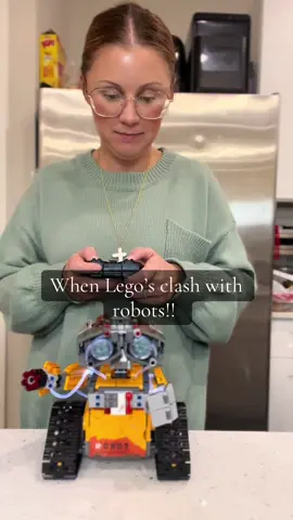 I mean I even lived building it as an adult!! #robotspro #kyblocks #stemtoys #tiktokshopblackfriday #tiktokshopcybermonday 