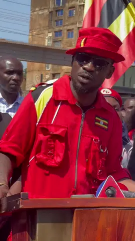 he Robert Kyagulanyi Ssentamu Bobi Wine Avumilide ebikolwa Byabakuma Dembe ate okwenyigira mukunonyeza abali Mubuyinza akalulu.#fypシ゚viral #foryoupage 