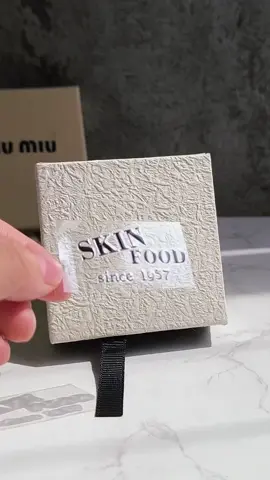 How to save cost if you have several series for one box?Custom a sticker to distinguish the item name.Box packaging,packaging cosmetic,gift boxes,perfume packaging,chocolate packaging. #package #giftbox #factory #asmr #custompackaging  MOQ 500pcs,12 days leading date,sample available.Just contact me.