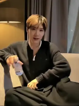 จั้นอยากเหมา pop martทั้งโลกให้เบบี๋จริงๆ😭😭😭😭 . #tenlee #ten #텐 #เตนล์ #nct 