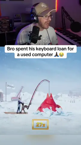 Bro spent his keyboard loan for a used computer 🙏🏿😭 #fyp #streaming #streamer 