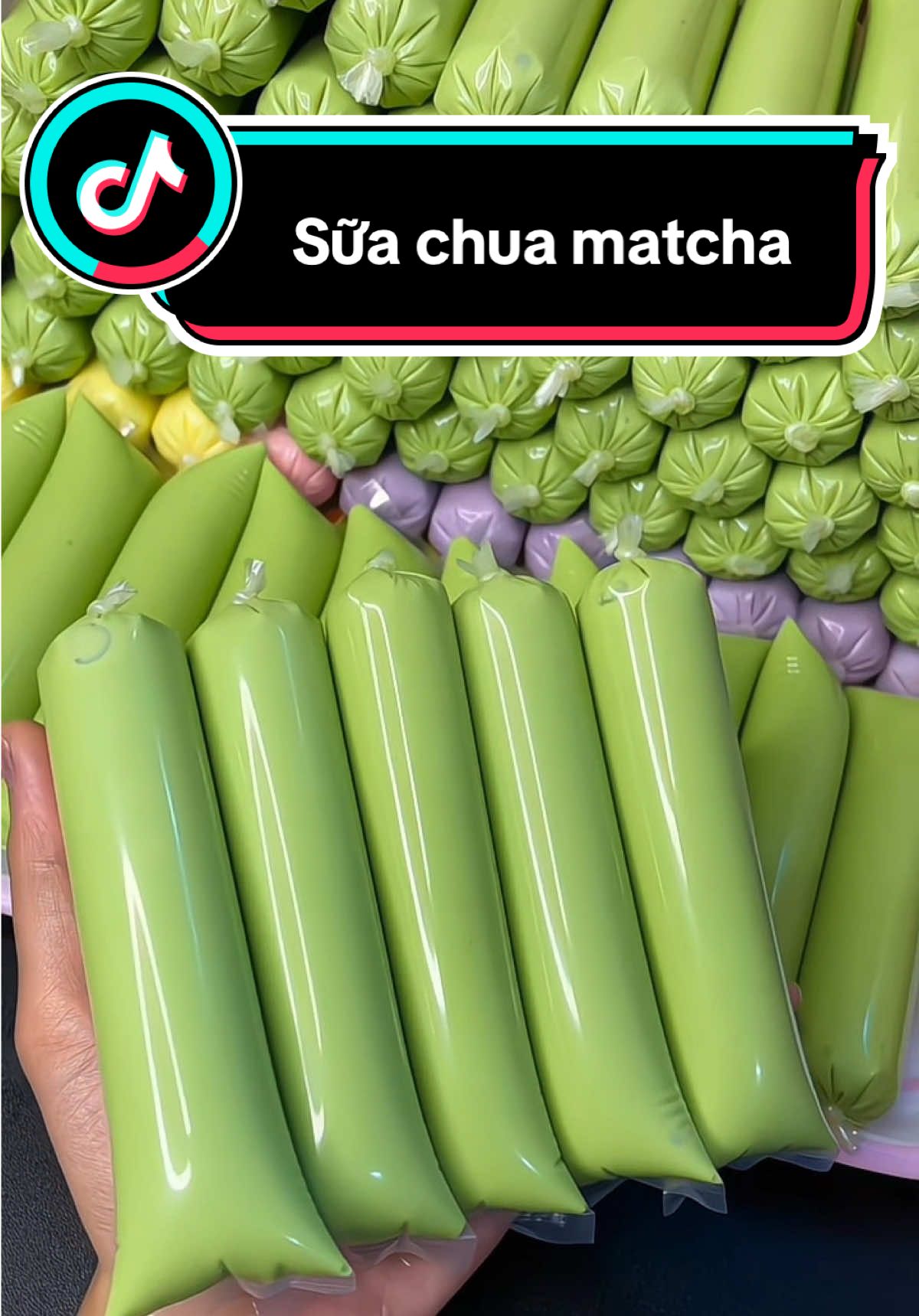 Buộc túi sữa chua matcha #suachua #cachlamsuachua #suachuanhalam #suachuakinhdoanh #matcha 