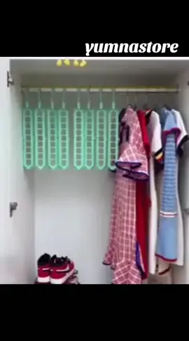 360Rotating 9 Holes Plastic Hanger (Mix/Random color)