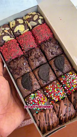 Beberapa varian toping yang ada di Fudgy Brownies😍 yuk langsung checkout sekarang juga #brownies #browniescinta #fudgy #fudgybrownies #browniesfudgy 