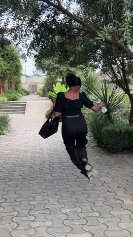 Miss International Ethiopia 2025👸  #makeupartist #beautifulmakeup #makeup #doortodoorservice #simplemakeup @Blen beauty👌