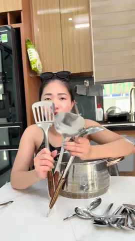 muôi vá inox có tai gỗ chống nóng, chống trơn tuột #muoiinox #muoiinox304 #vamuccanh 