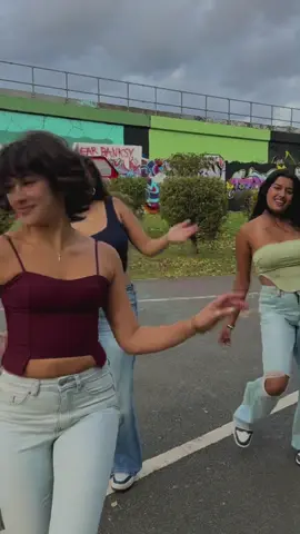 bole chudiyan w my girls   #dance #fyp #bollywoodtiktok #fypindia 
