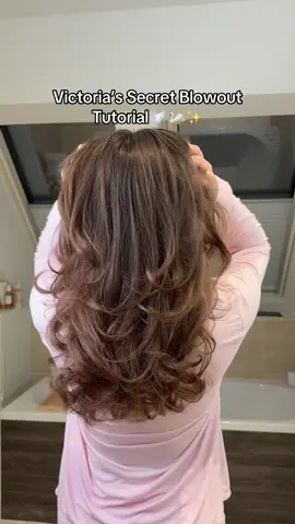would you try this? 🫶✨ #victoriassecret #victoriassecretfashionshow #bombshellhair #blowoututorial @Kérastase 