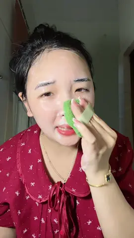 Chả đáng bao nhiêu 1 cái đâu mà rửa nó thích #thanhngocreview #miengruamat #xuhuong #lamdep 