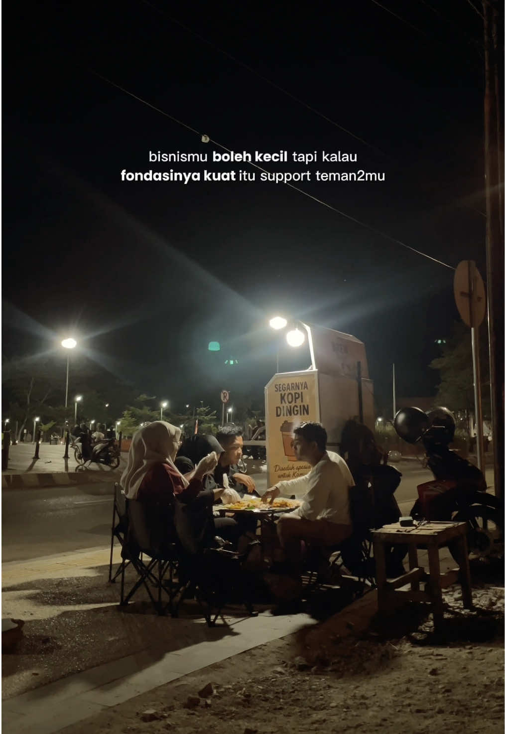 mungkin usahaku belum besar, tapi punya teman seperti kamu yang selalu support rasanya sudah seperti punya separuh dunia✨ #palu #sulteng #coffee #coffeelover #coffeestreet #streetcoffee #fyp 