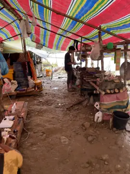 #nikmati z biar d guyur hujan trus. Hjan tk henti2😴😴