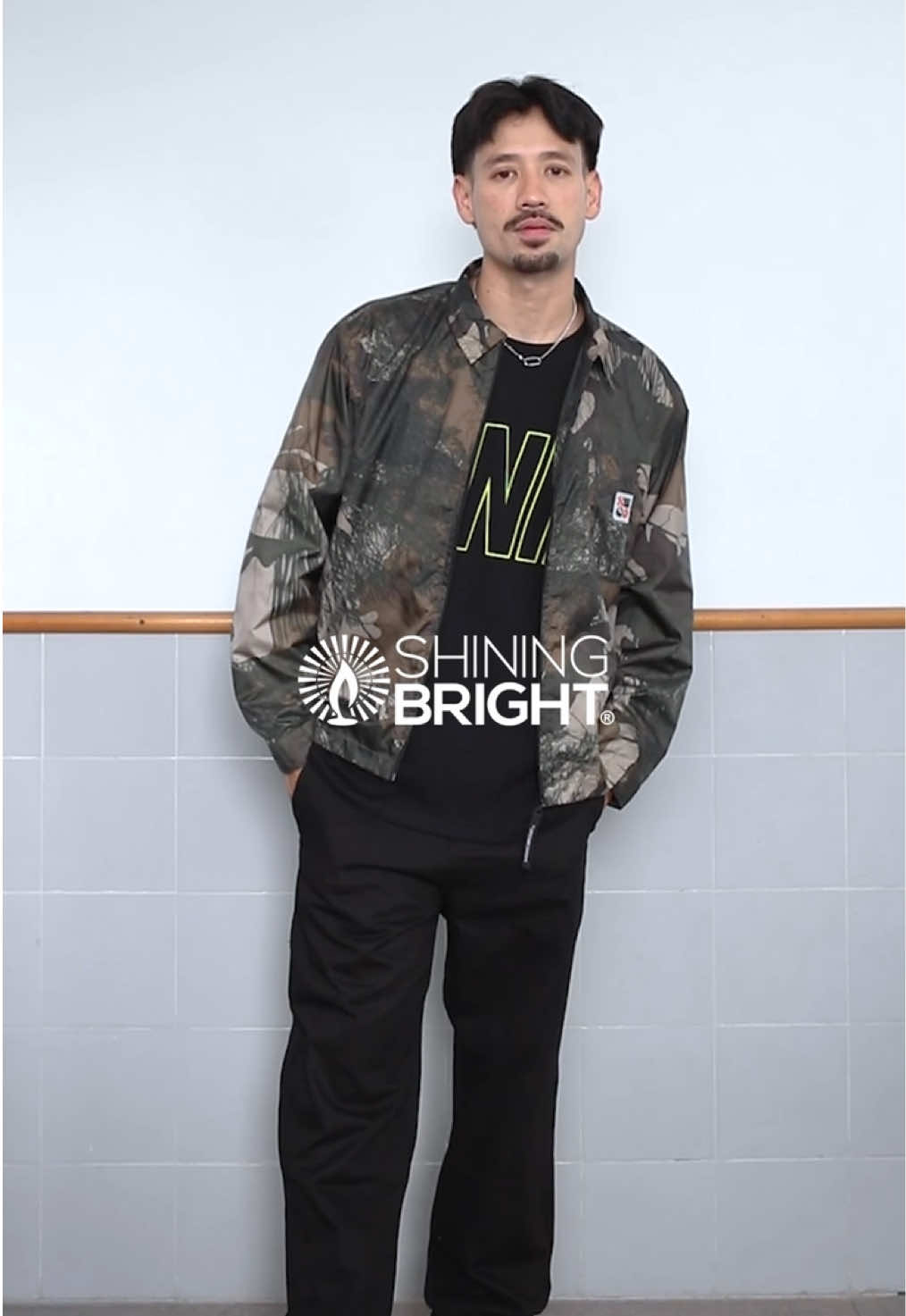 Udah punya warna apa aja nih genk?? Kasih tau mimin ya kalo masih bingung pilih size ❤️❤️ #shiningbrightco 