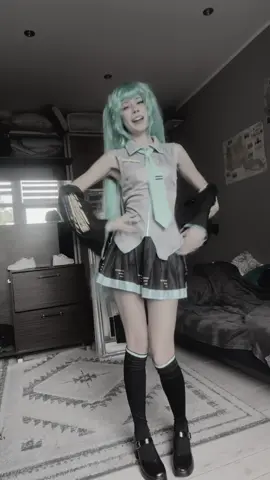 One more sorry #cosplay #fyp #hatsunemiku #foryoupagе 