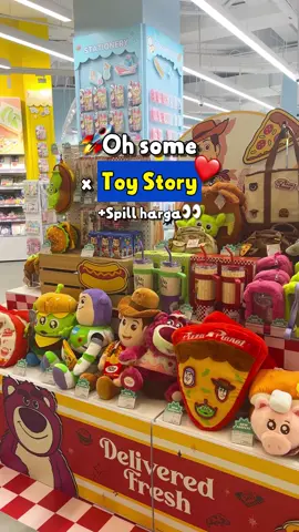 LUCU SEMWAAAAAA pouch alien pizza yang paling gemes😭❤️ #ohsome #toystory #disneyindonesia #disneycollector 