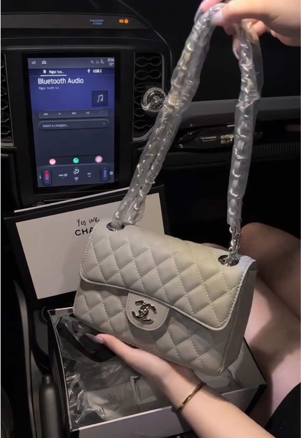 Cái màu này… #tuixach #tuixinh #xuhuong #tuixachquangchau #tuixachnu 