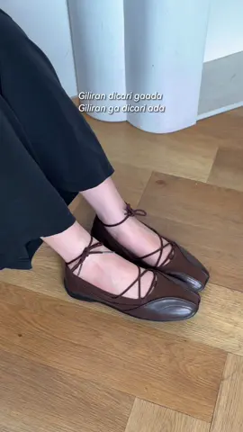 Siapa yang kemaren nyari nyari ini? Sini minod spill➡️ #sneakerina #ballerinasneakers 