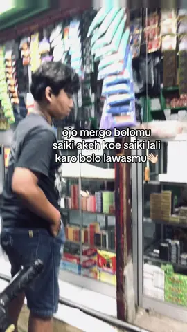 jenengekokmenuso#kudus24jam #masukberanda #katakata #fyp #stitch 