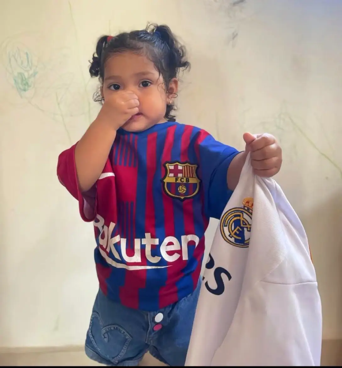 hiii culersss🤏❤️💙 #viscabarca🔴🔵 #couplegoals #barca #foryoupage 